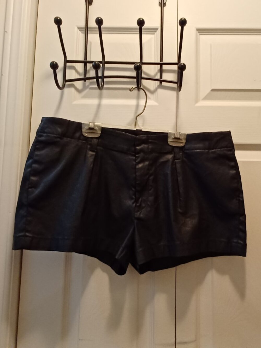 7 For All Mankind, Black Faux Leather, Short Shorts, Size 31 NWOT